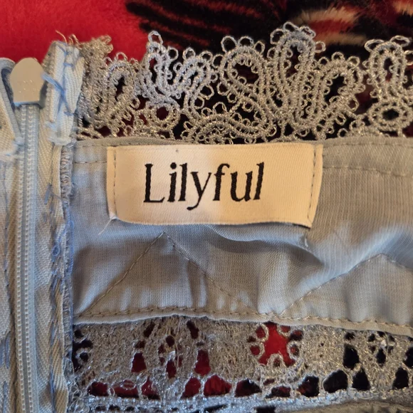 Lilyful Elegant Lace‎ Trim Jumpsuit in Light Blue Size Large - Picture 7 of 8